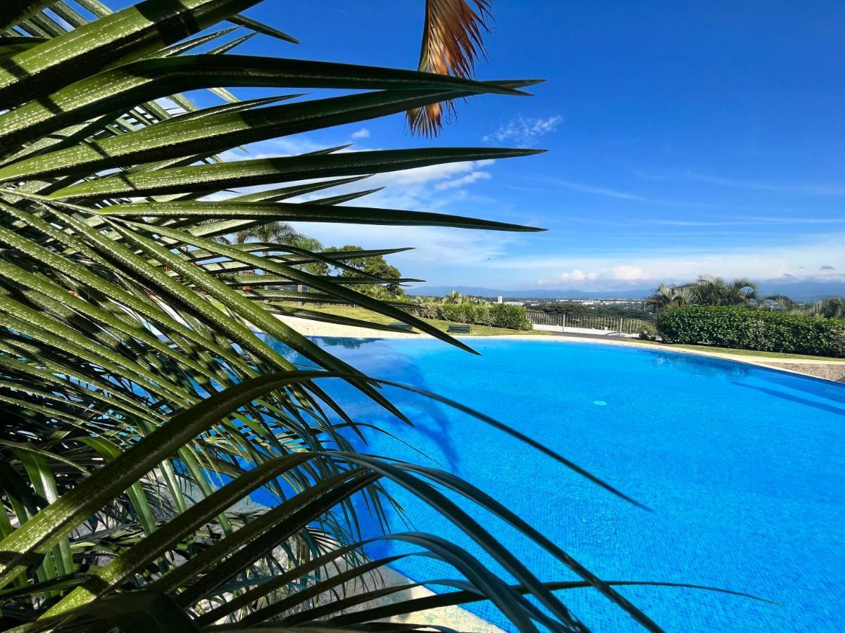 Cr Mariposa Rentals Comfortable Penthouse, Ac, Pool, Gym, Tennis Santa Ana  Exterior photo