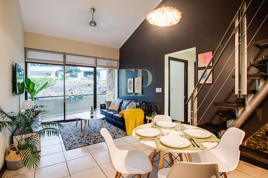 Cr Mariposa Rentals Comfortable Penthouse, Ac, Pool, Gym, Tennis Santa Ana  Exterior photo