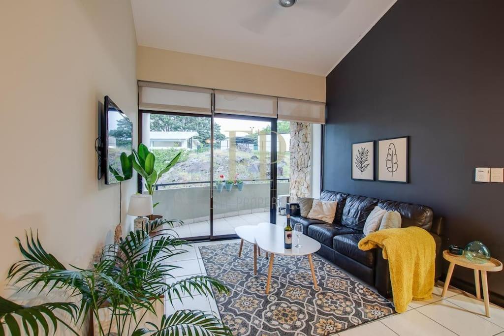 Cr Mariposa Rentals Comfortable Penthouse, Ac, Pool, Gym, Tennis Santa Ana  Exterior photo
